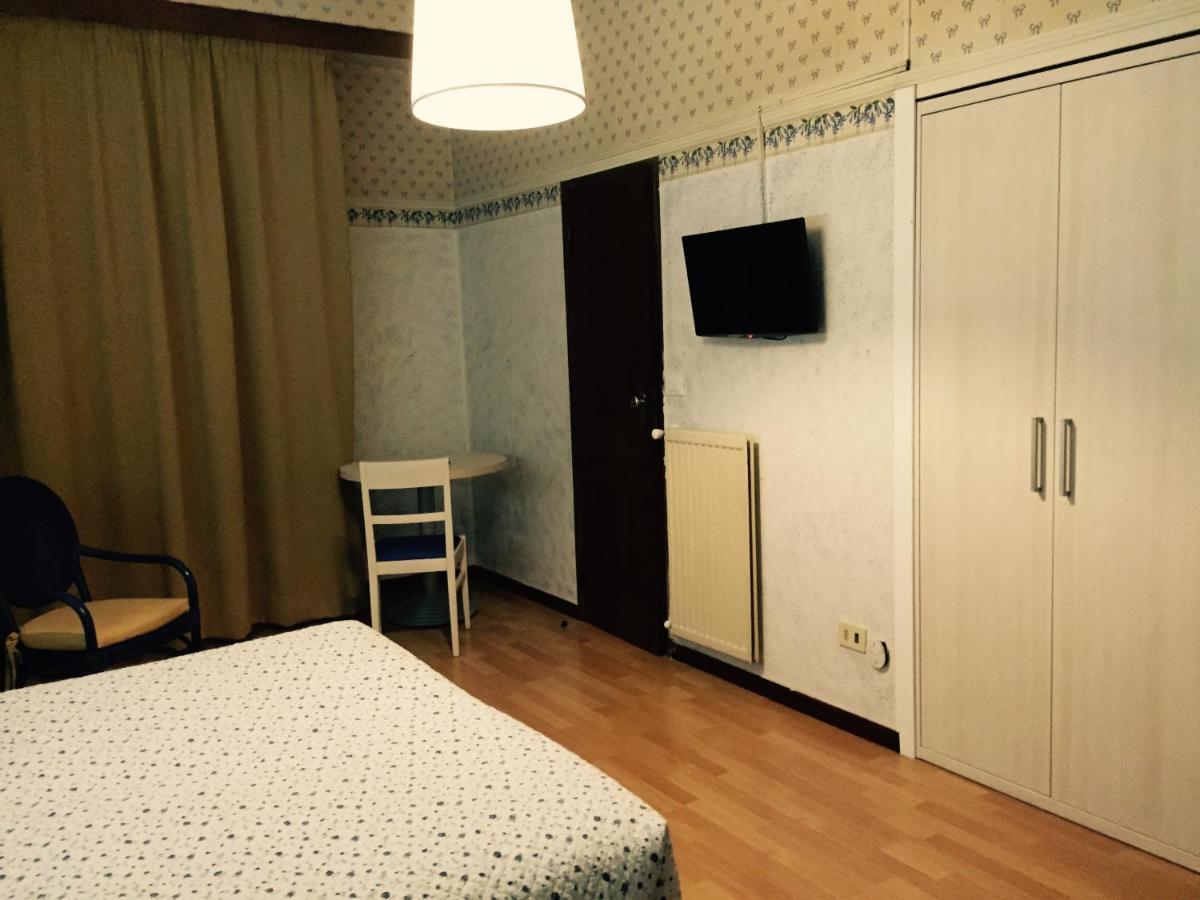 Hotel Biondi Montecatini Terme Room photo
