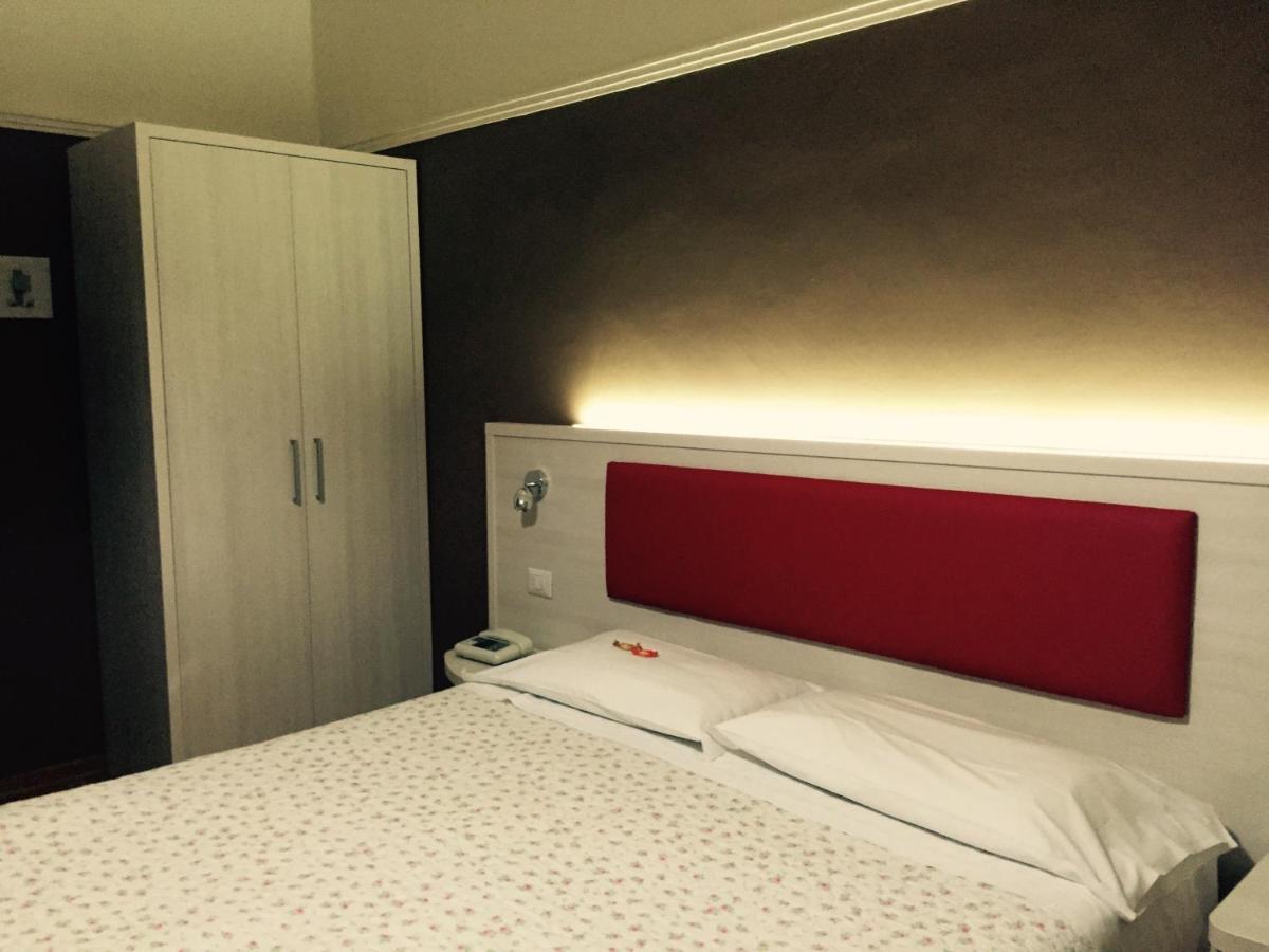 Hotel Biondi Montecatini Terme Room photo